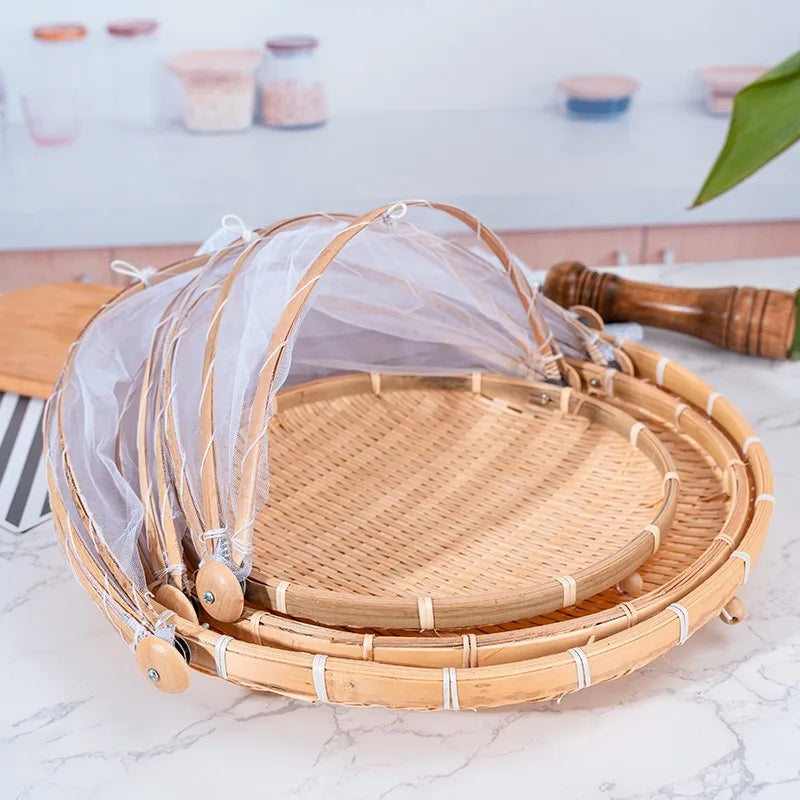 Cesto de Bambu Trançado com Tela Anti-Mosquitos para Frutas e Legumes — Portátil para Piquenique ao Ar Livre